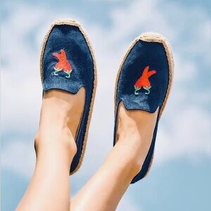 Soludos Women’s Navy Blue Chili Pepper Espadrilles Slip-On Flats NWOT Size 7-7.5